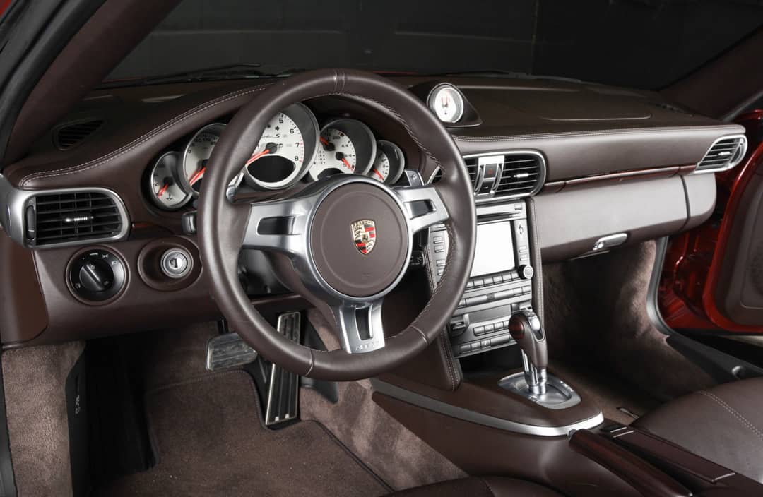 2011 Porsche 911 Turbo S — photo 16