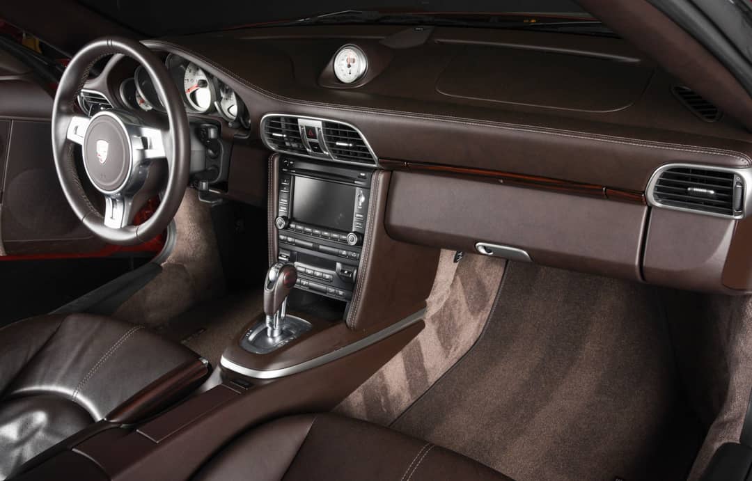 2011 Porsche 911 Turbo S — photo 18