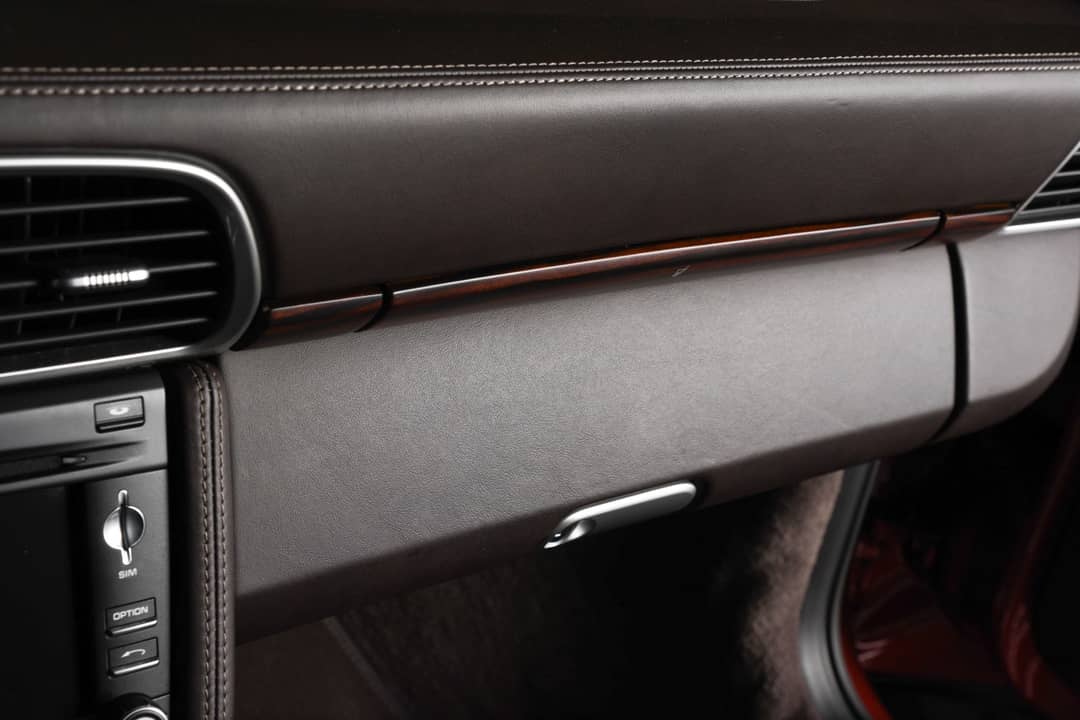 2011 Porsche 911 Turbo S — photo 21