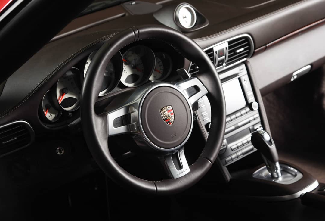 2011 Porsche 911 Turbo S — photo 4