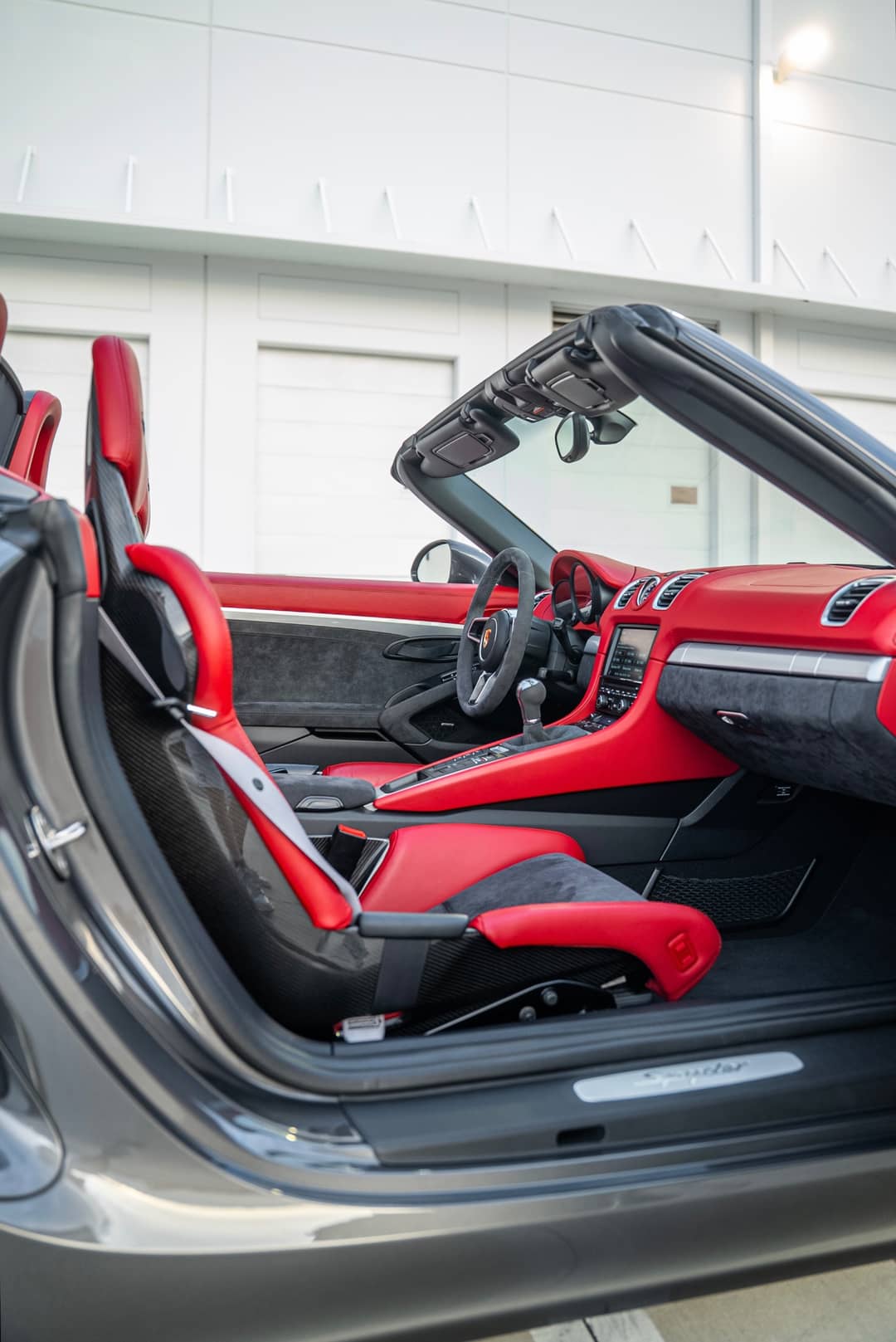 2016 Porsche Boxster Spyder — photo 24