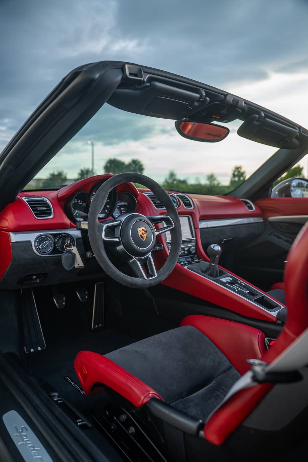 2016 Porsche Boxster Spyder — photo 26