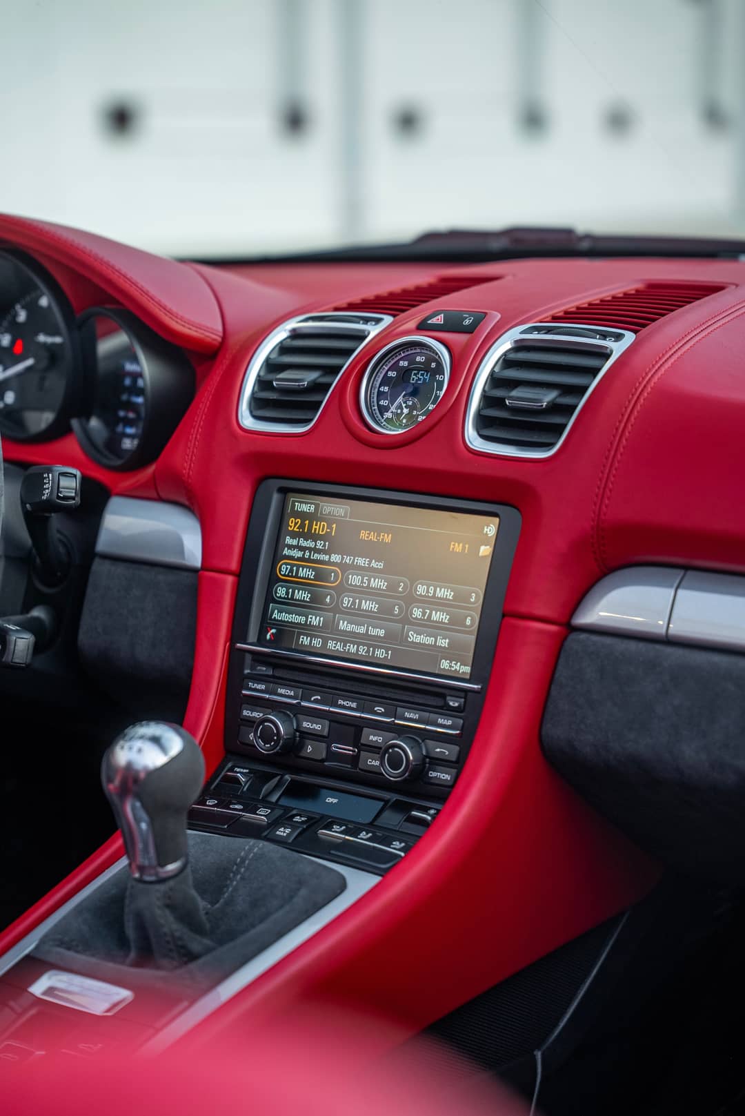 2016 Porsche Boxster Spyder — photo 34
