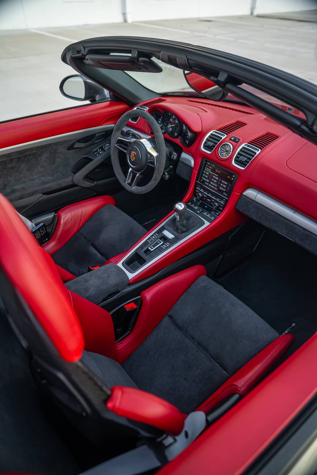 2016 Porsche Boxster Spyder — photo 5