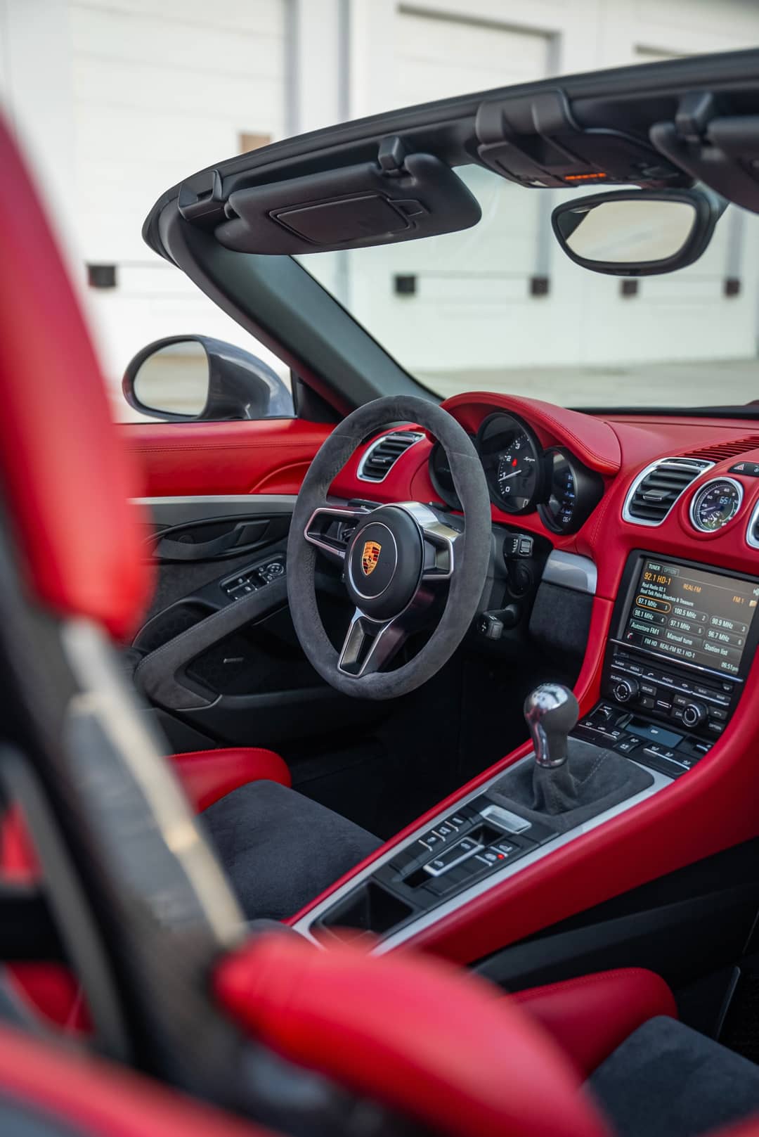2016 Porsche Boxster Spyder — photo 48