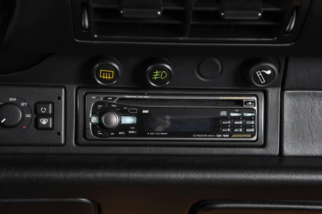 1991 Porsche 911 Carrera 2 — photo 19