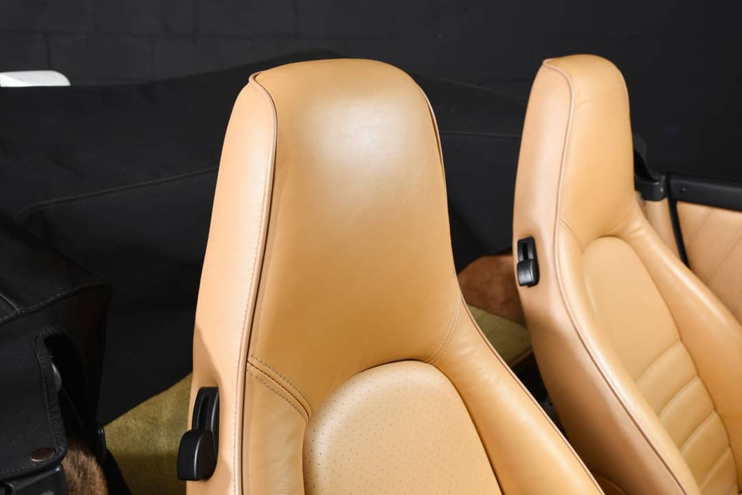 1991 Porsche 911 Carrera 2 — photo 23