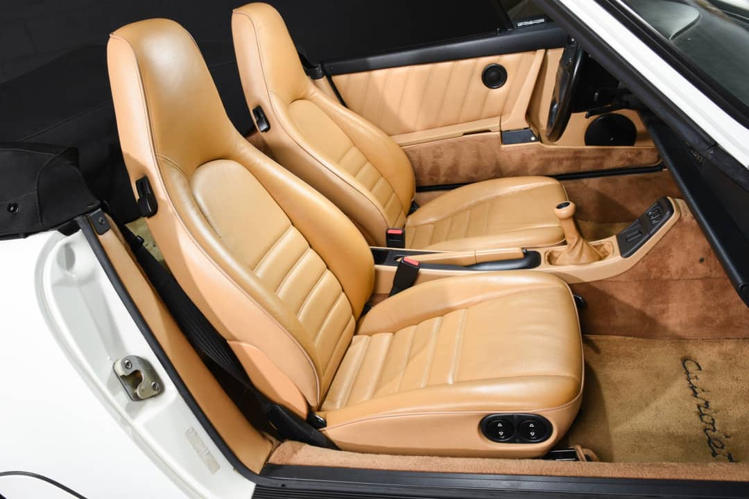 1991 Porsche 911 Carrera 2 — photo 24