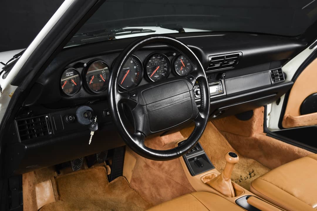1991 Porsche 911 Carrera 2 — photo 6
