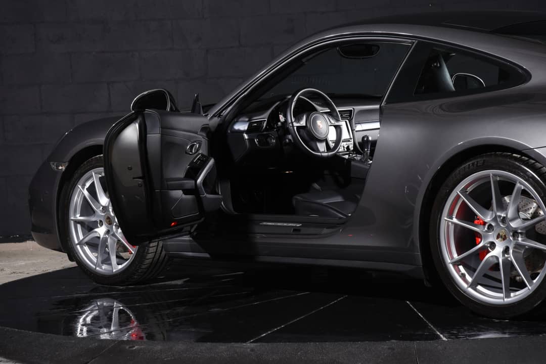2013 Porsche 911 Carrera 4S — photo 14