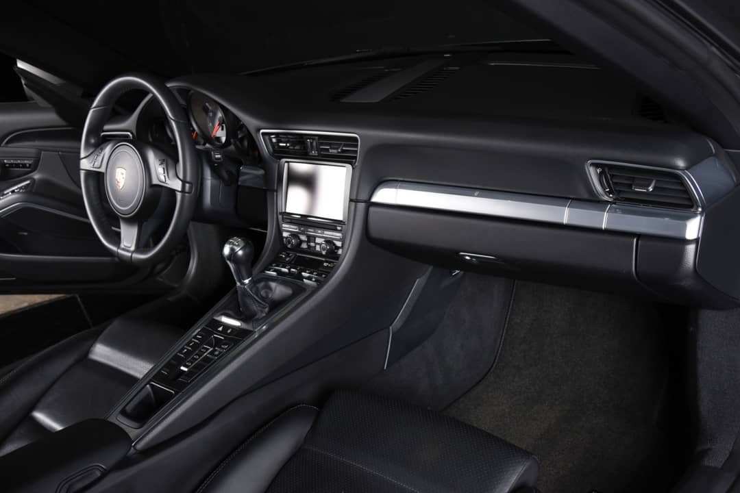 2013 Porsche 911 Carrera 4S — photo 29