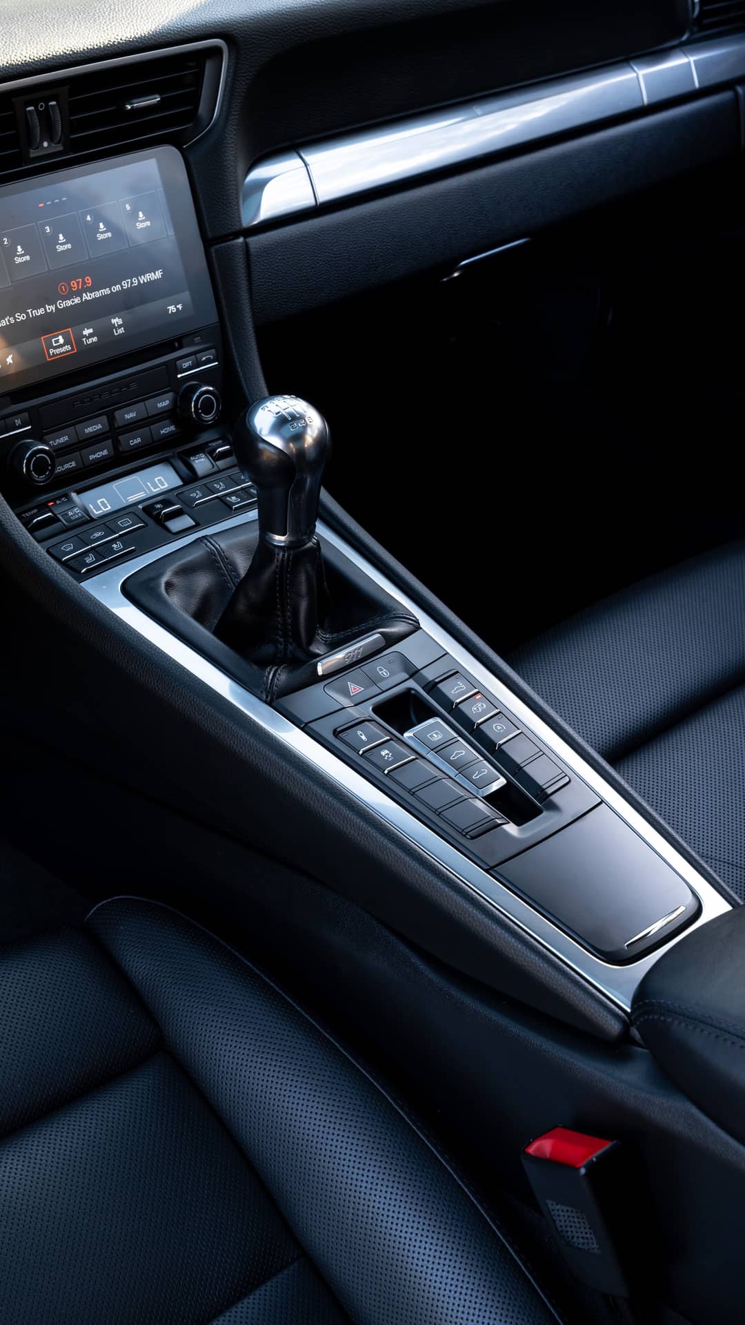 2017 Porsche 911 Carrera S — photo 13
