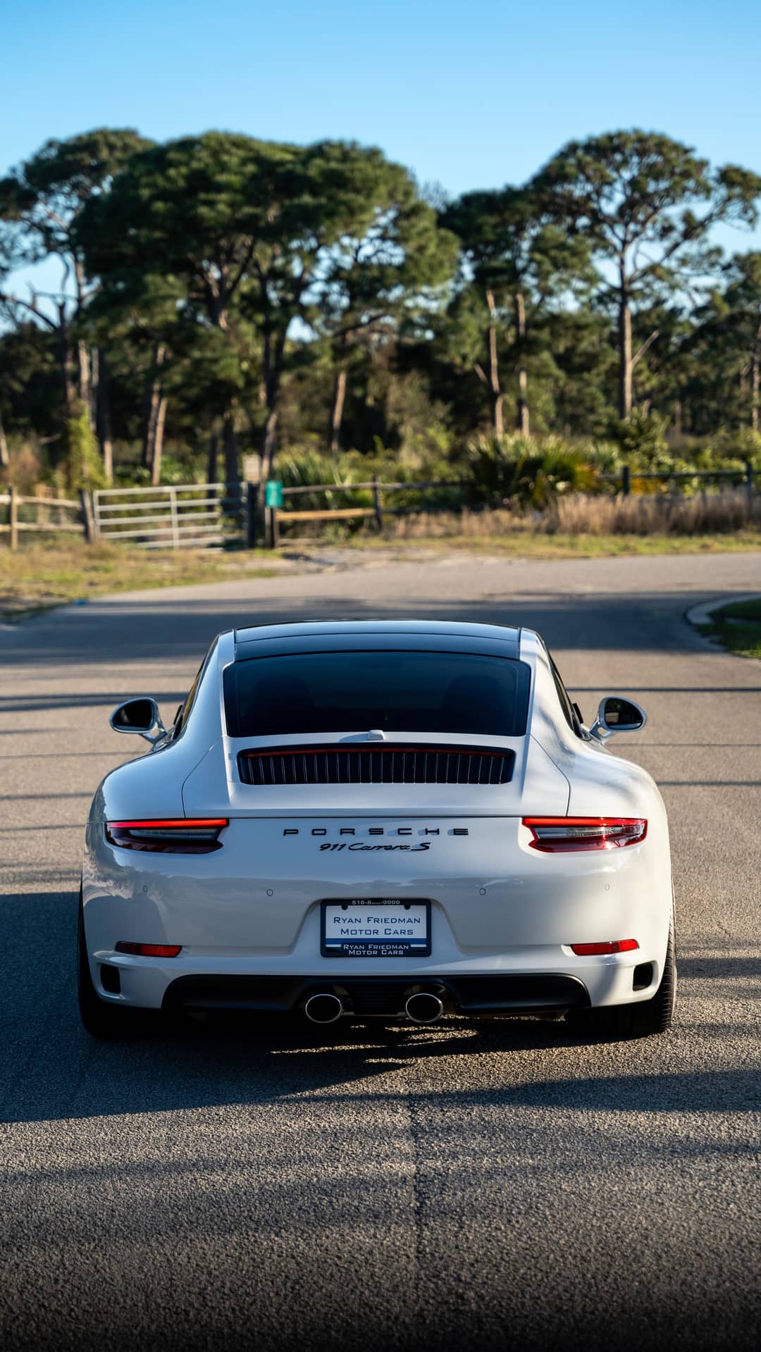 2017 Porsche 911 Carrera S — photo 3