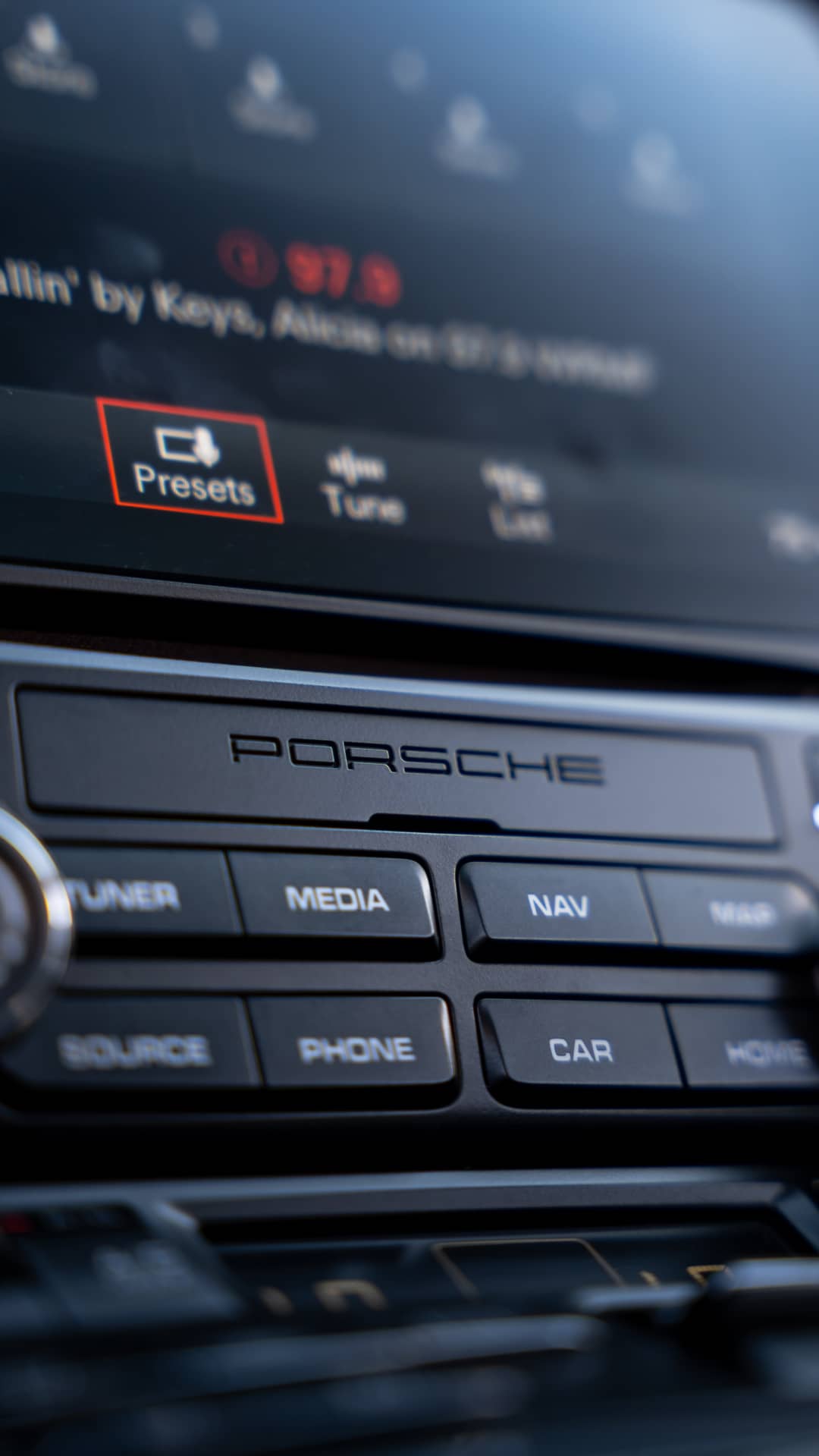 2017 Porsche 911 Carrera S — photo 24