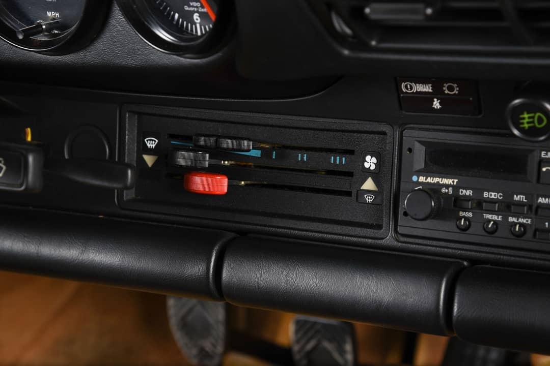 1989 Porsche 911 Carrera — photo 18