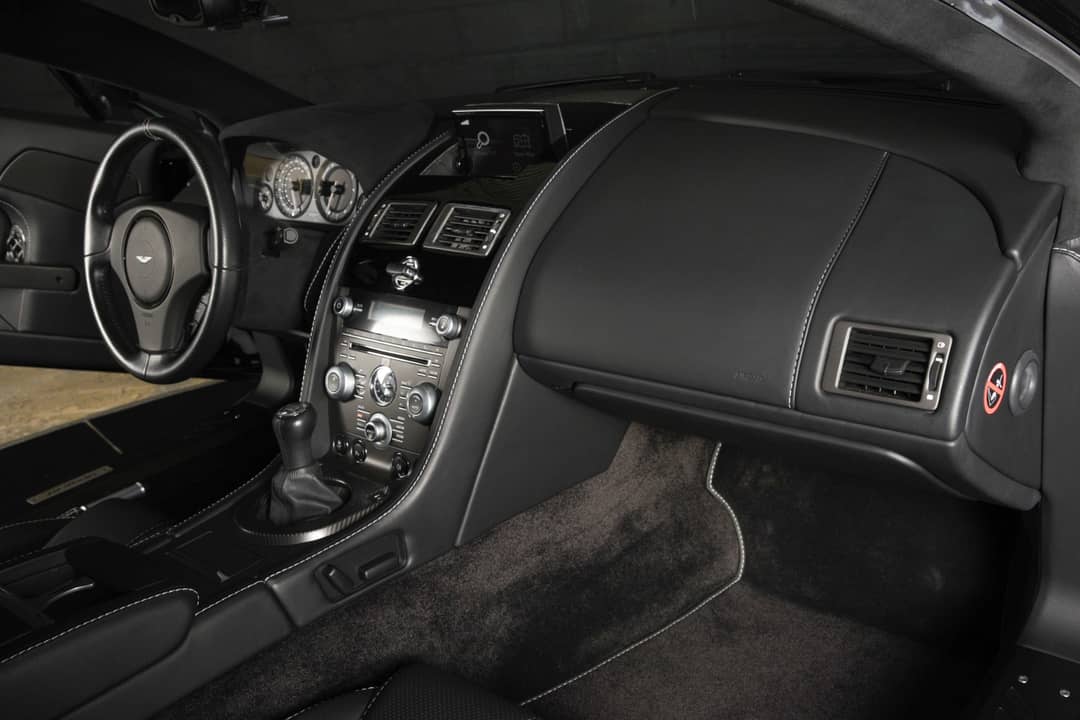 2015 Aston Martin V8 Vantage GT — photo 19