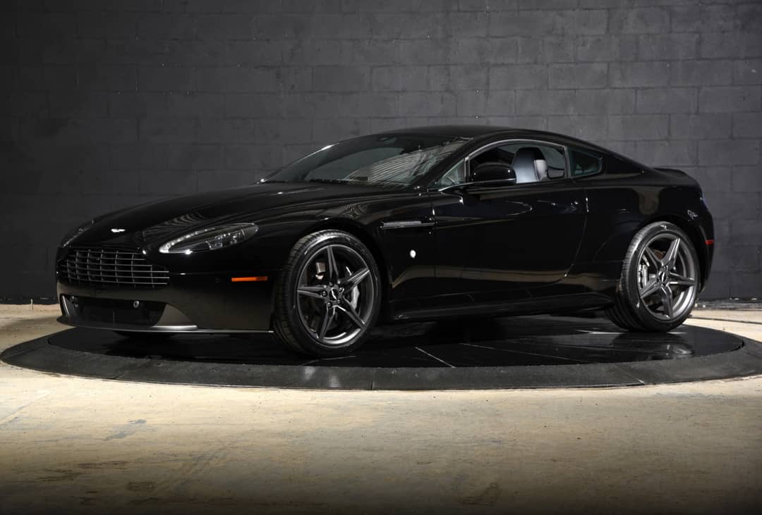 2015 Aston Martin V8 Vantage GT — photo 4