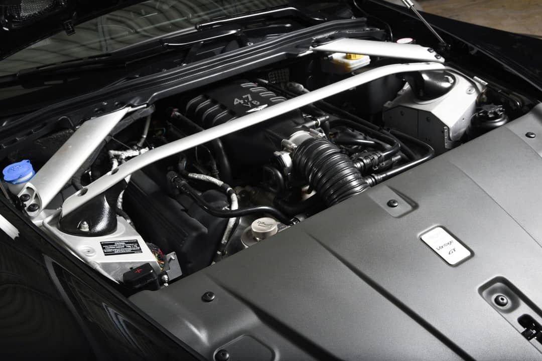 2015 Aston Martin V8 Vantage GT — photo 30