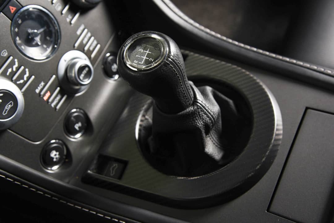 2015 Aston Martin V8 Vantage GT — photo 9