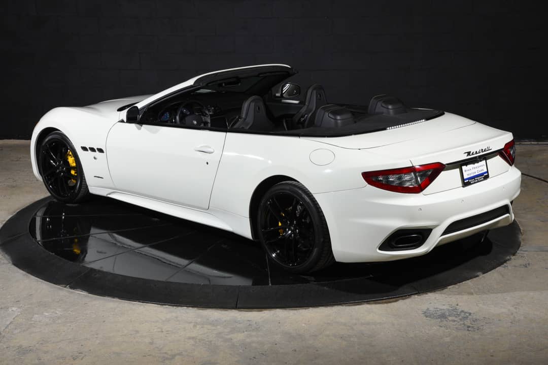 2018 Maserati GranTurismo Sport — photo 11
