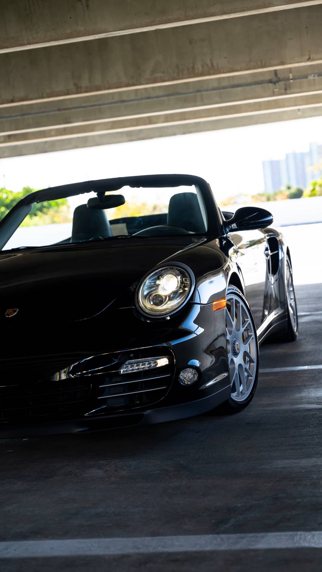 2011 Porsche 911 Turbo S — photo 19