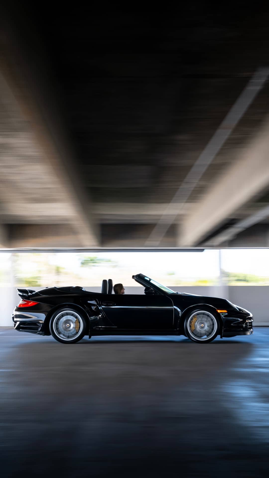 2011 Porsche 911 Turbo S — photo 24