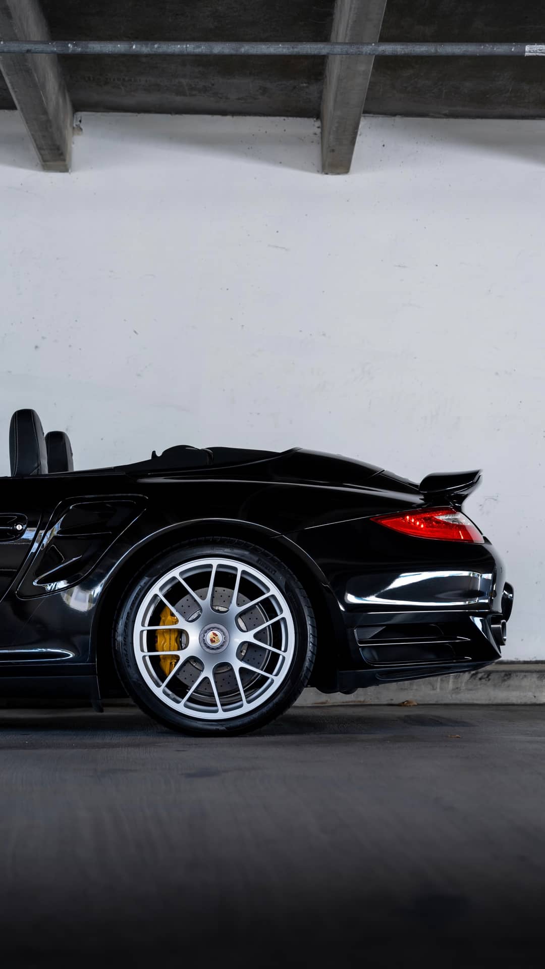 2011 Porsche 911 Turbo S — photo 31