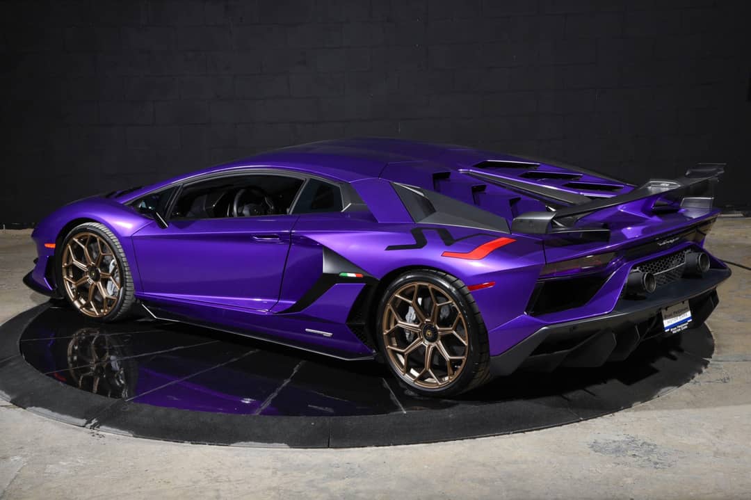 2019 Lamborghini Aventador SVJ — photo 12