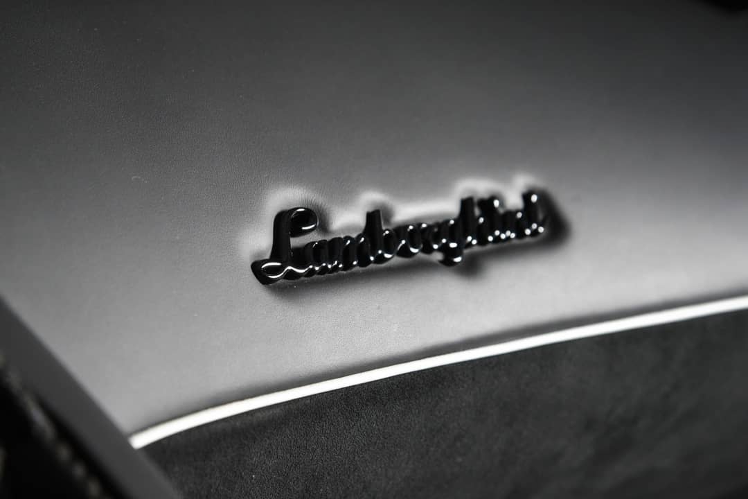 2019 Lamborghini Aventador SVJ — photo 28