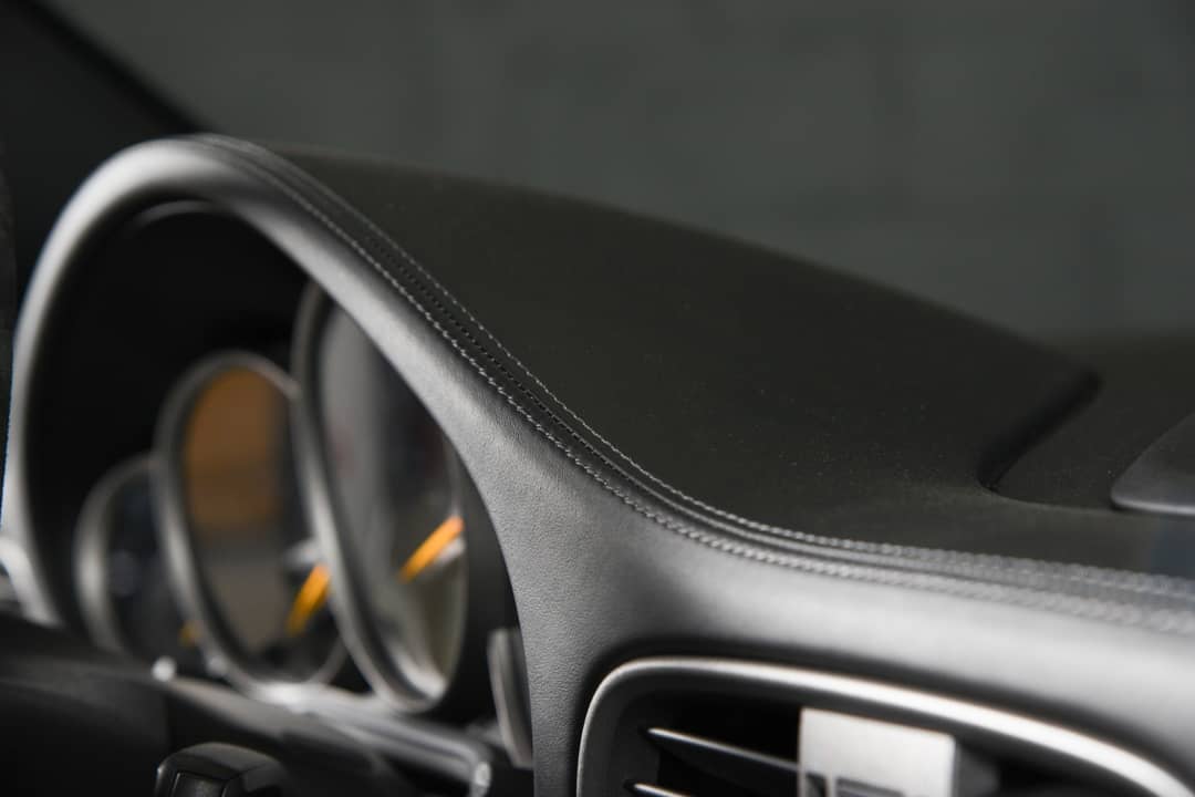 2011 Porsche 911 GT2 RS — photo 31