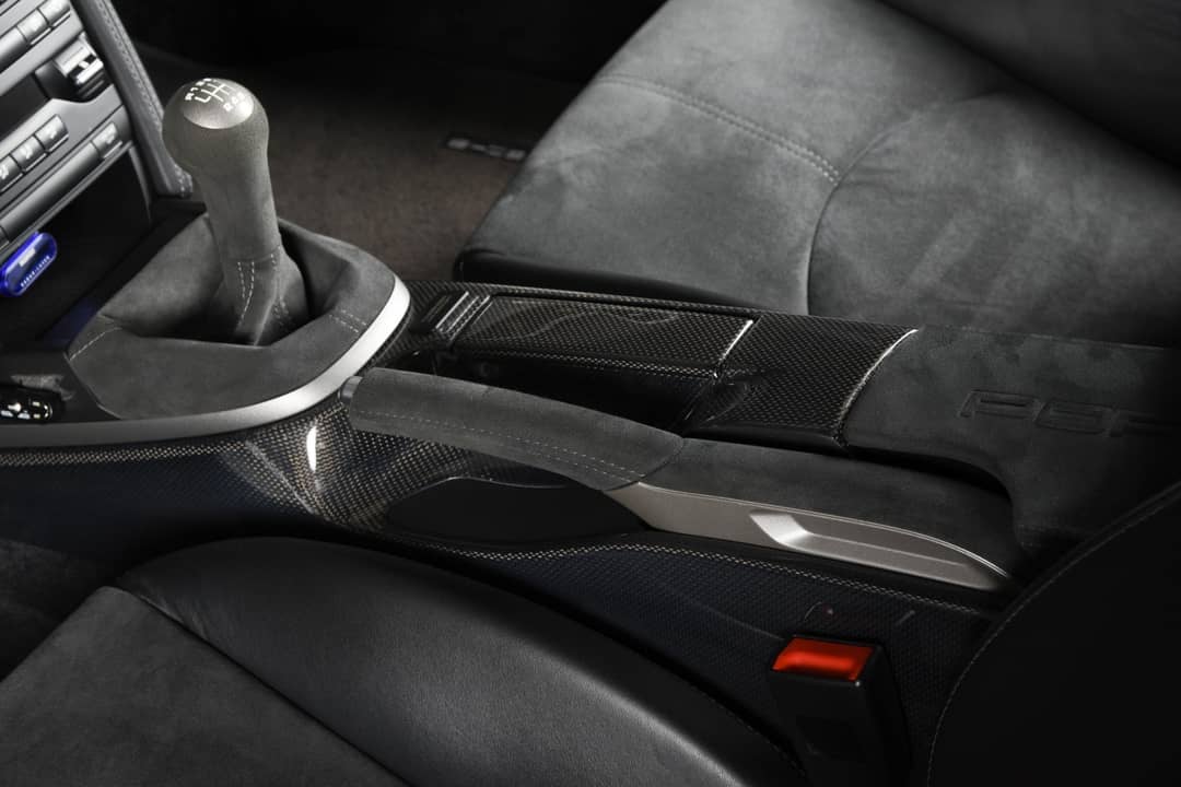 2011 Porsche 911 GT2 RS — photo 33