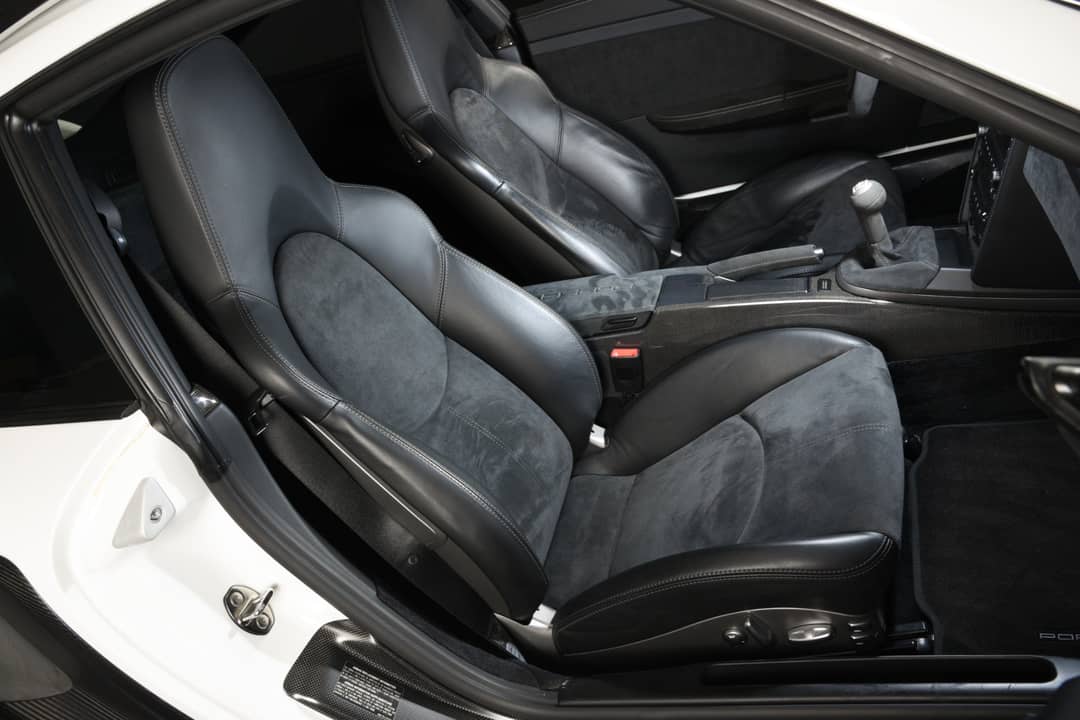 2011 Porsche 911 GT2 RS — photo 40