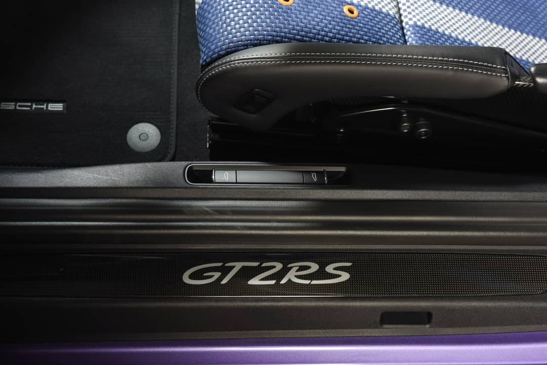 2018 Porsche 911 GT2 RS — photo 32