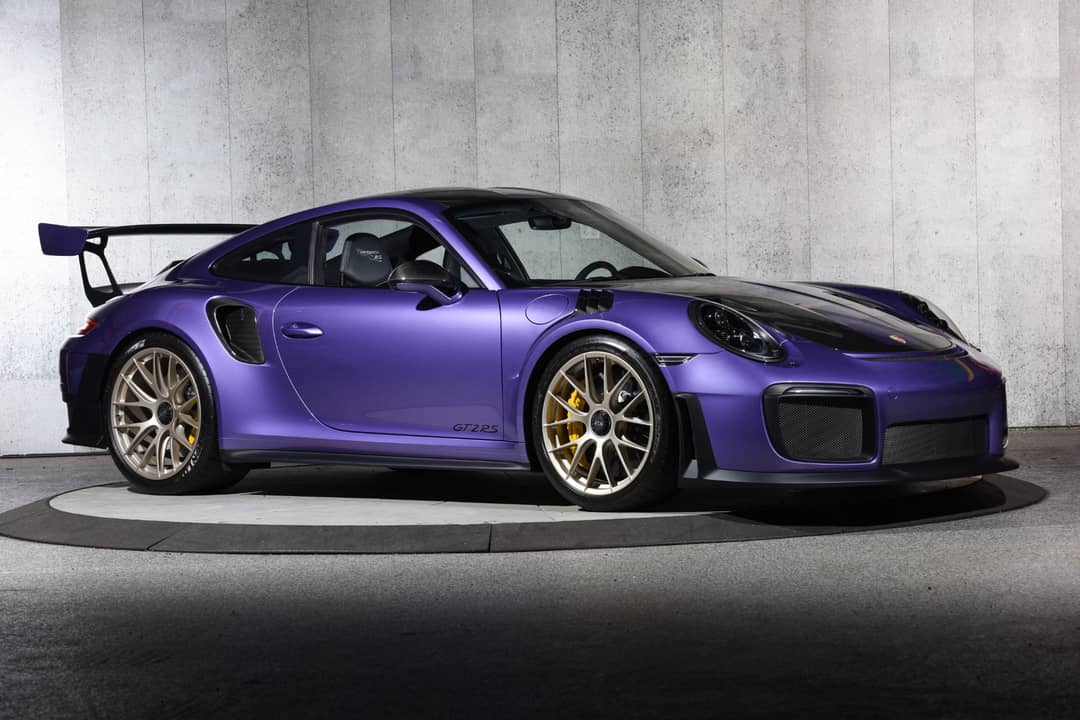 2018 Porsche 911 GT2 RS — photo 8