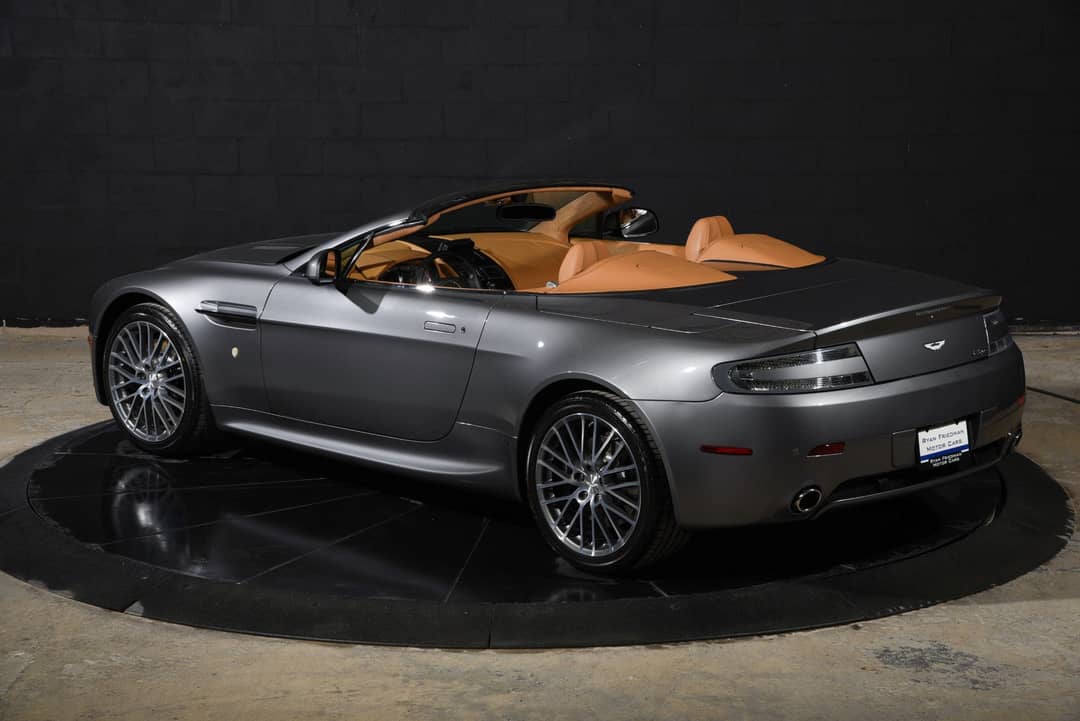 2011 Aston Martin V8 Vantage Roadster — photo 13