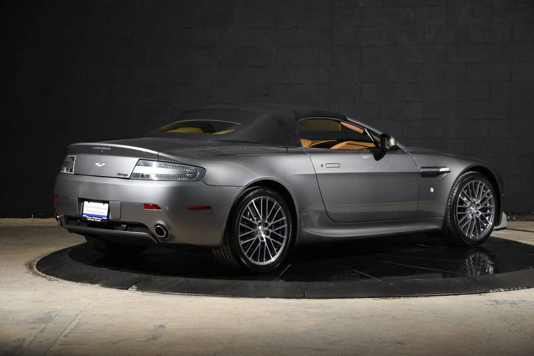 2011 Aston Martin V8 Vantage Roadster — photo 4