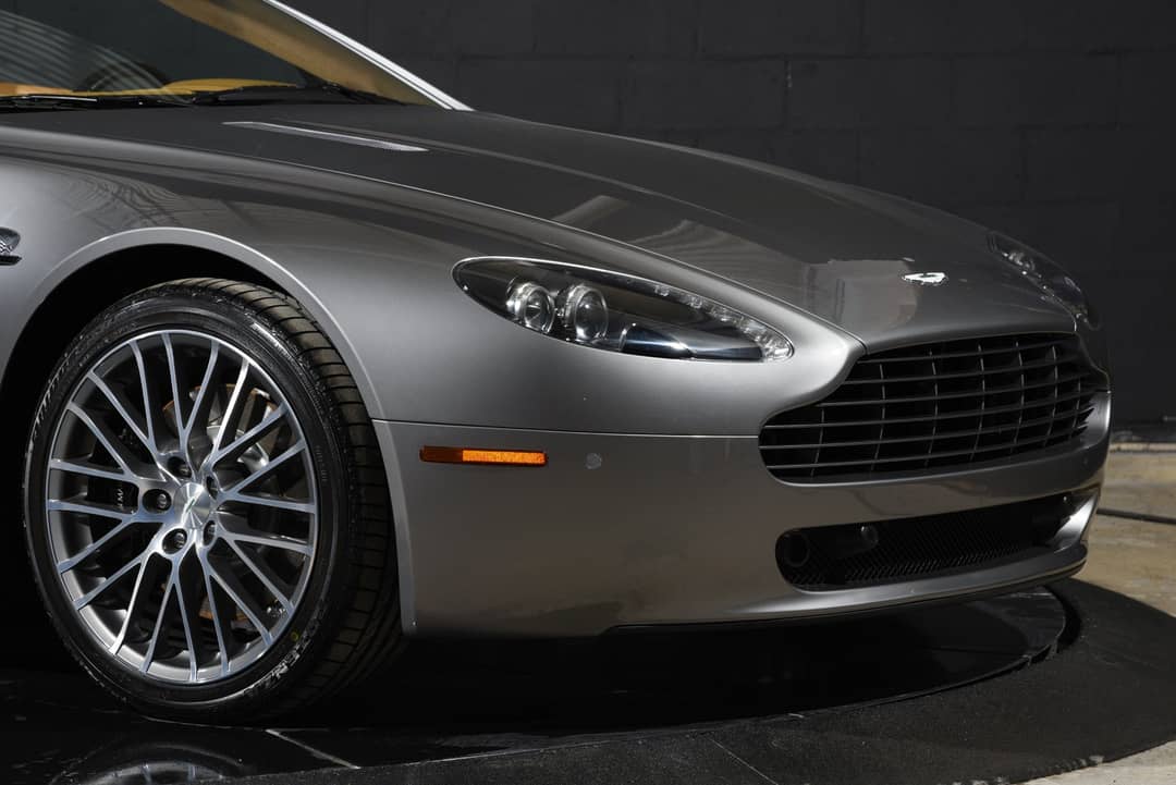 2011 Aston Martin V8 Vantage Roadster — photo 42