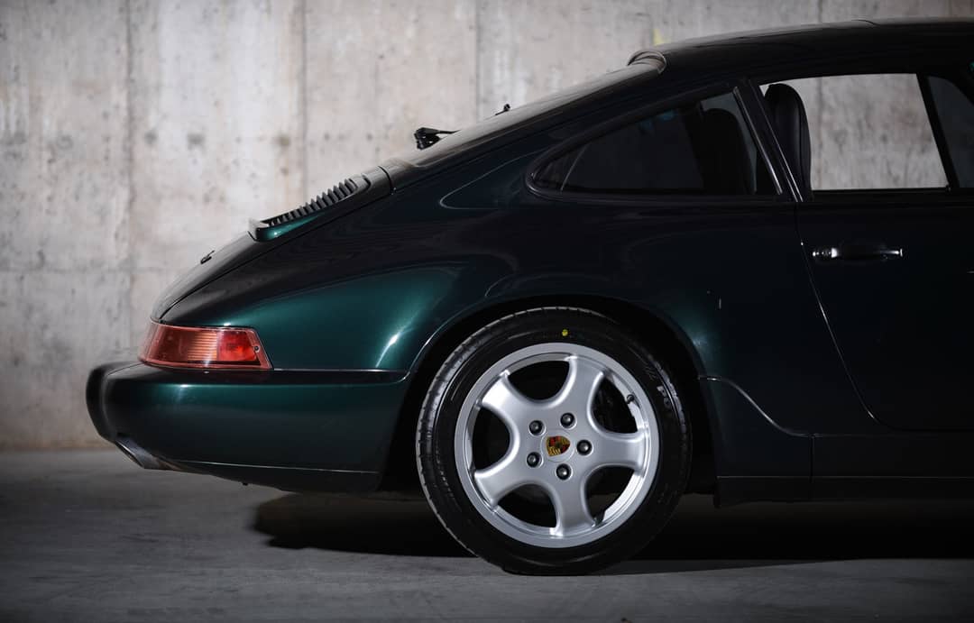1990 Porsche 911 Carrera 4 — photo 8
