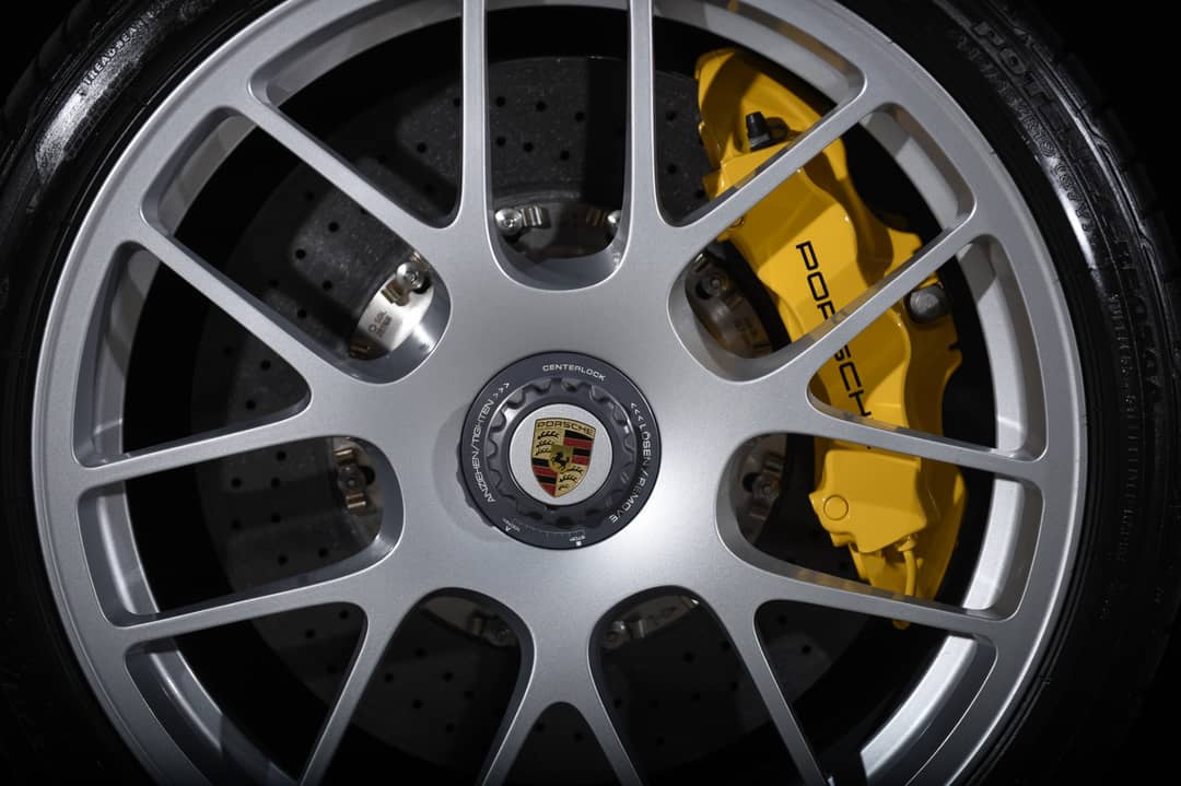 2011 Porsche 911 Turbo S — photo 16