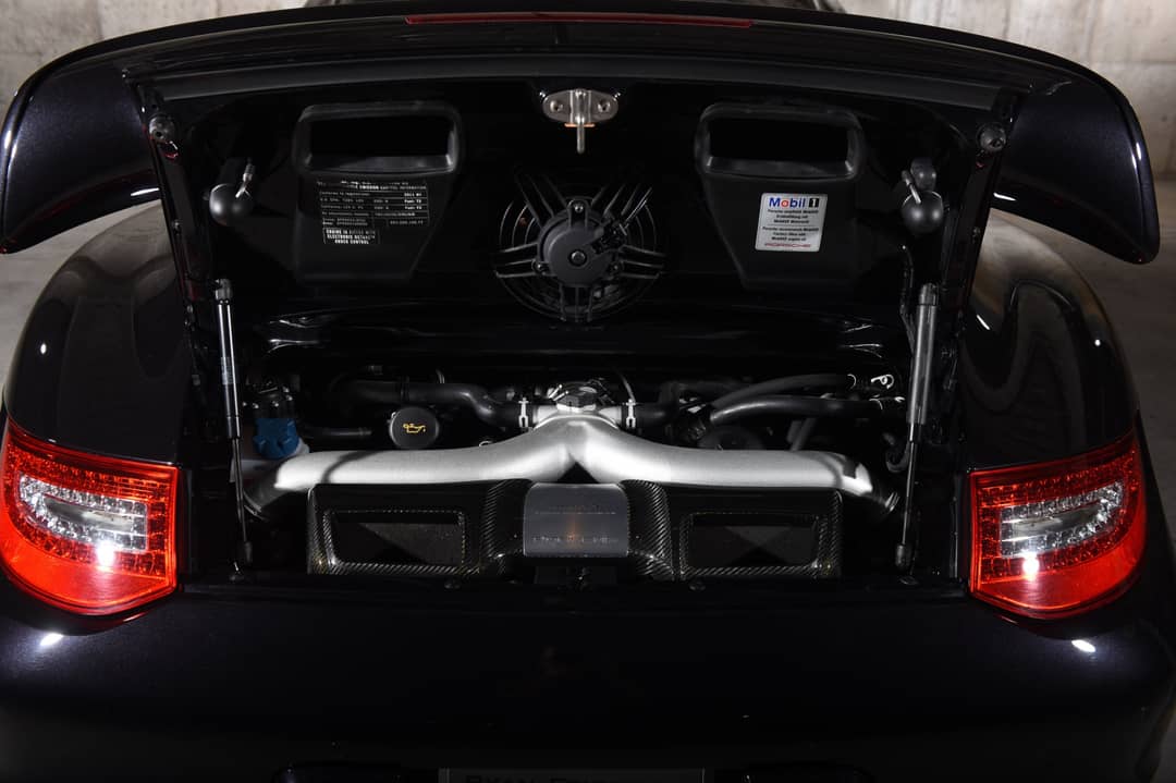 2011 Porsche 911 Turbo S — photo 19