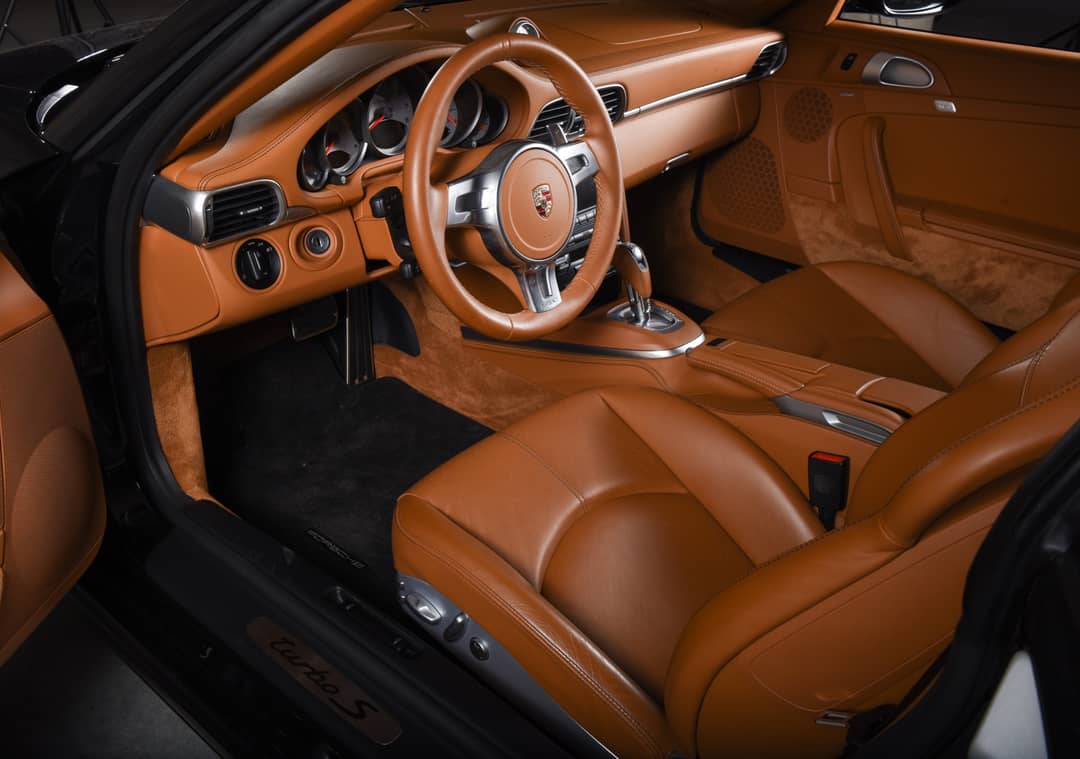 2011 Porsche 911 Turbo S — photo 29