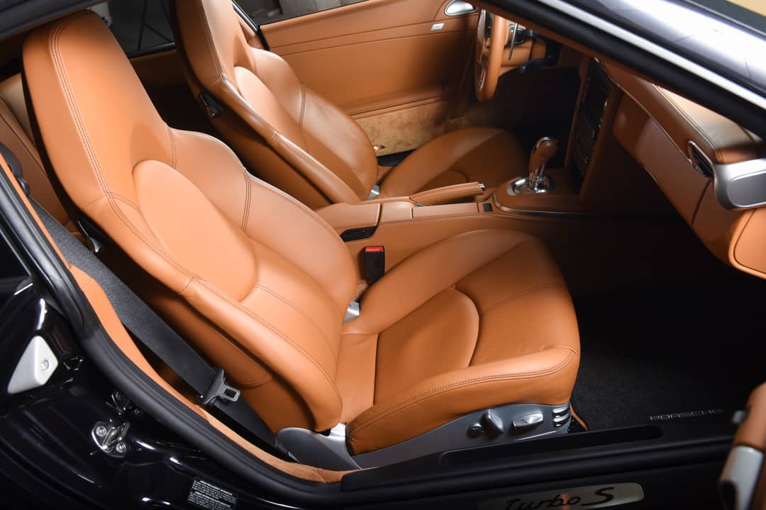 2011 Porsche 911 Turbo S — photo 39