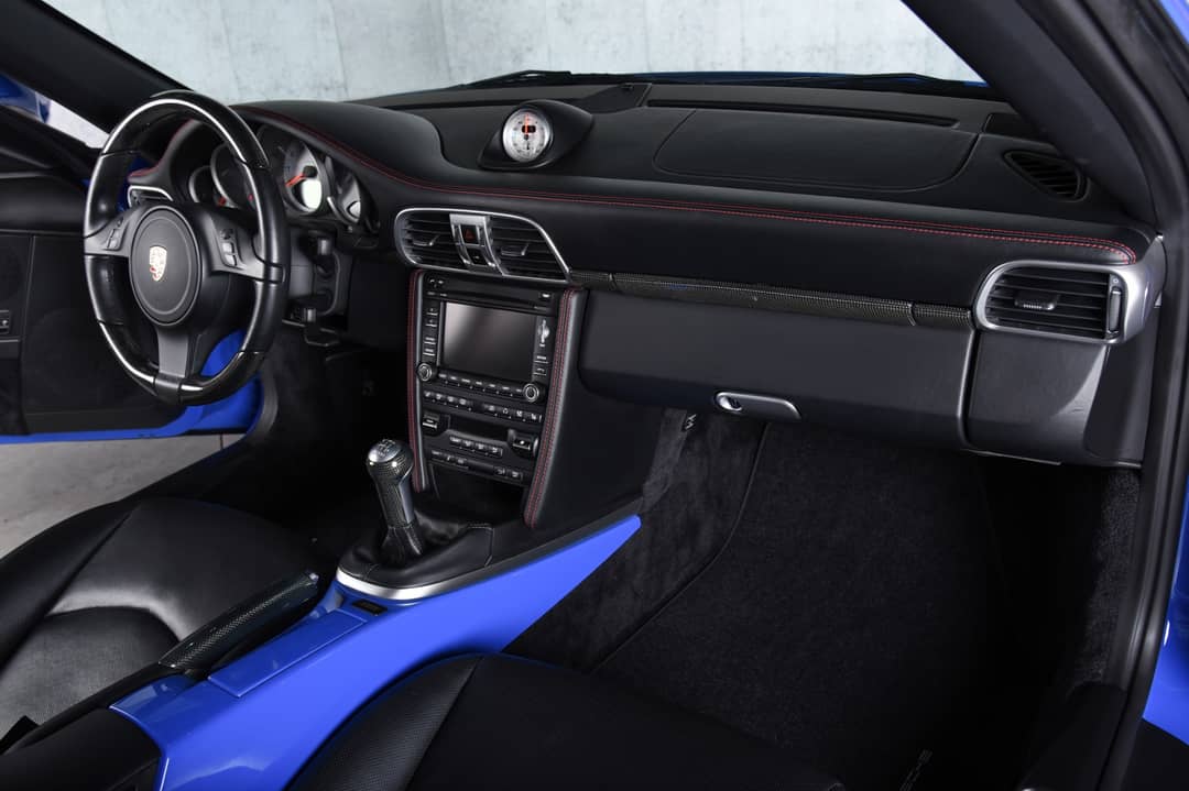 2011 Porsche 911 Carrera 4S — photo 16