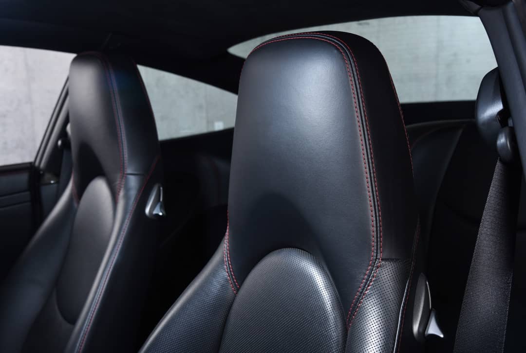 2011 Porsche 911 Carrera 4S — photo 22