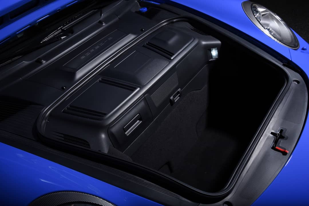2011 Porsche 911 Carrera 4S — photo 35
