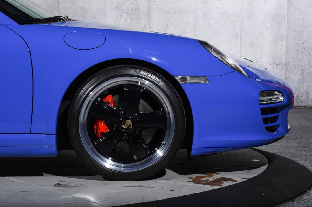 2011 Porsche 911 Carrera 4S — photo 40