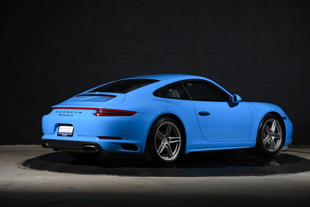 2018 Porsche 911 Carrera 4 — photo 3
