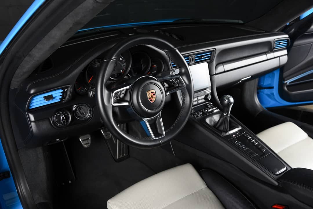 2018 Porsche 911 Carrera 4 — photo 32