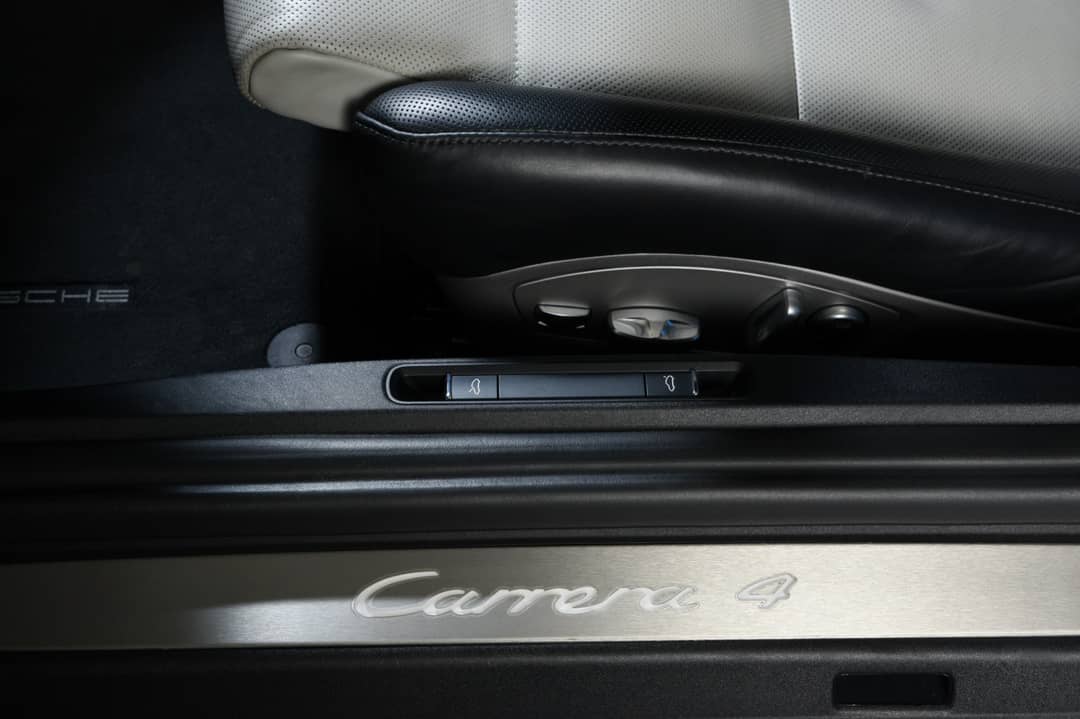 2018 Porsche 911 Carrera 4 — photo 33