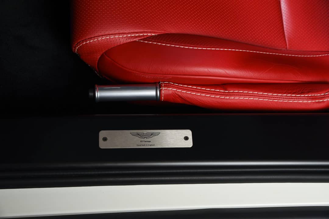 2013 Aston Martin V8 Vantage — photo 14